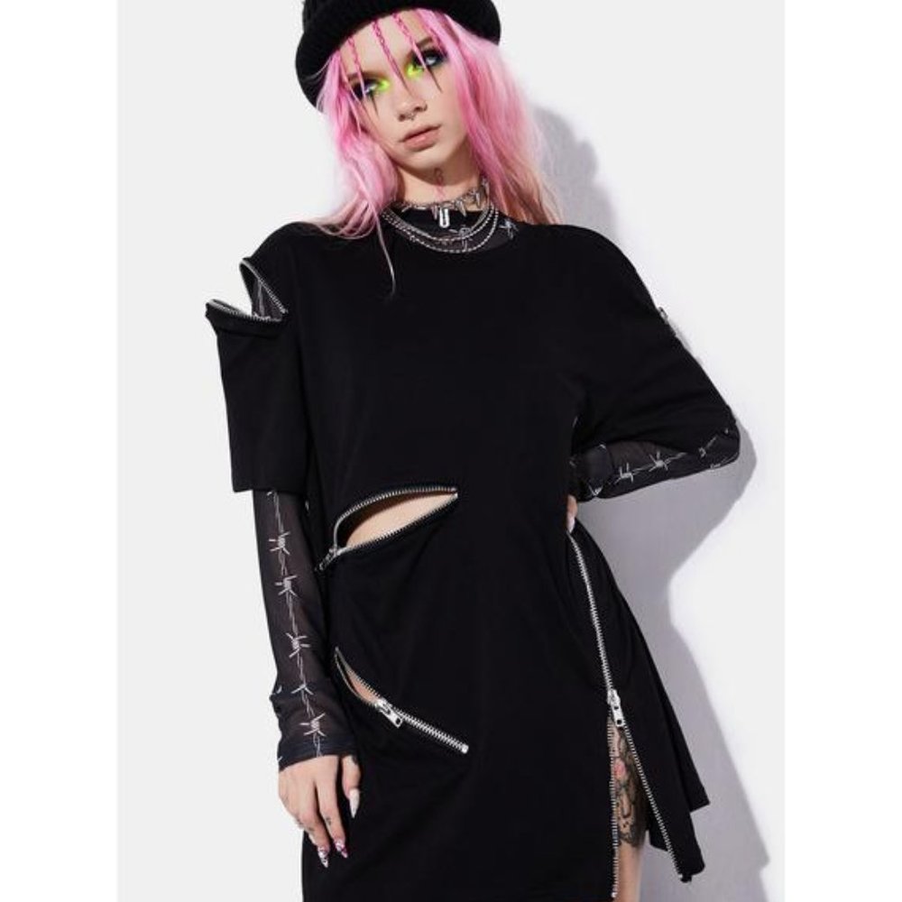 Current Mood Black Zipper Over Size Tee